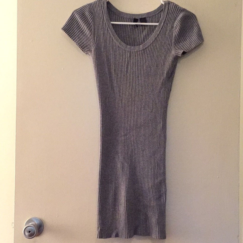 Divided Dress - Picture 2 of 3